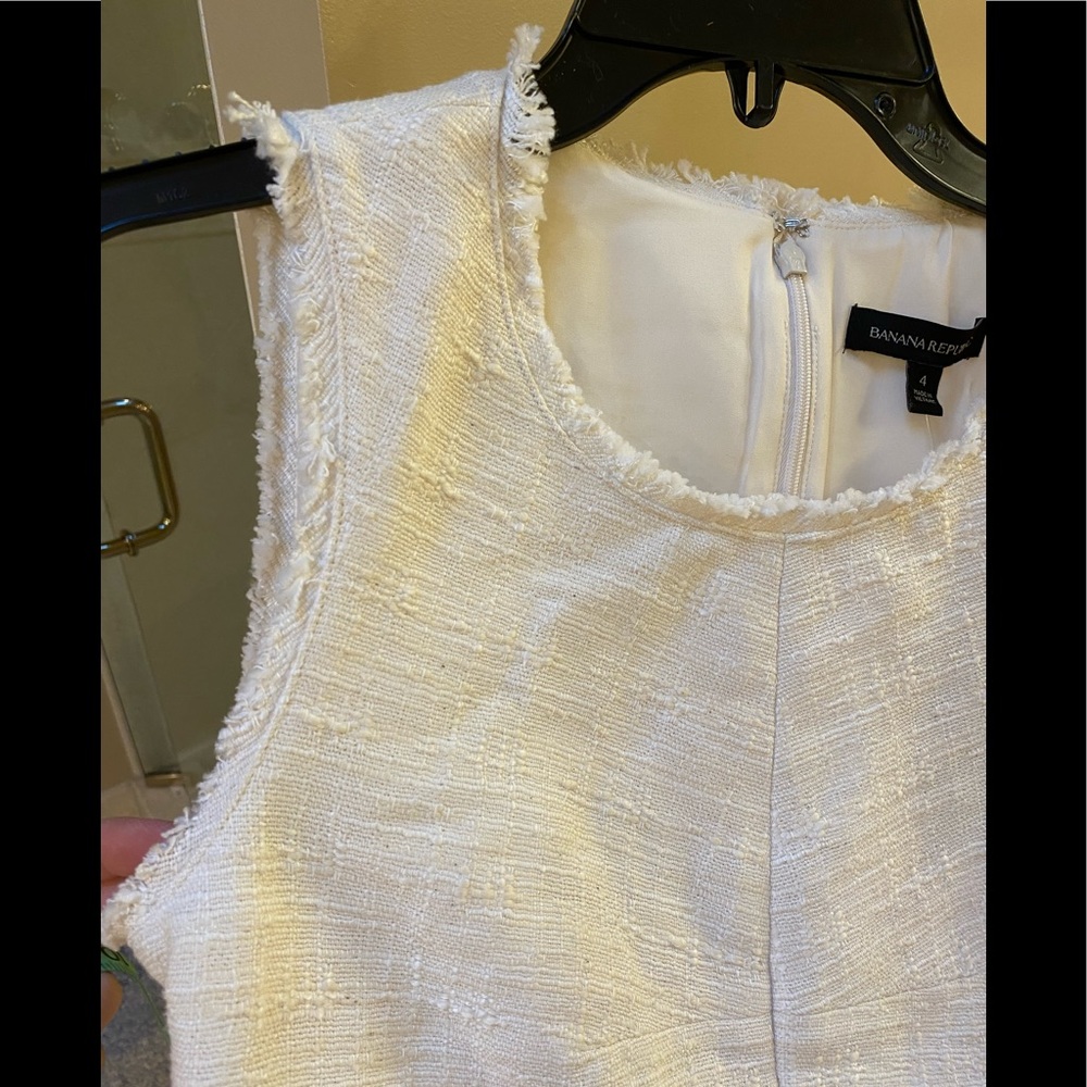 NWT Banana Republic Cream beautiful classic dress with pretty details 4 - Picture 14 of 17